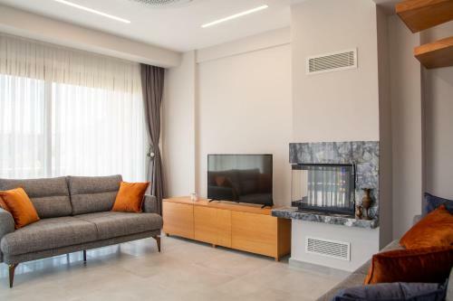 Amazing Villa With Private Pool In Alacati Cesme