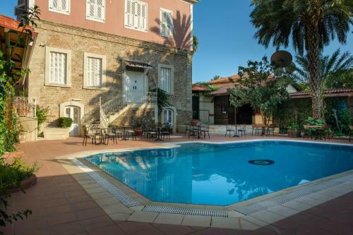 Giges King Boutique Hotel