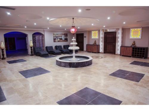 Jasmine Court Hotel & Casino