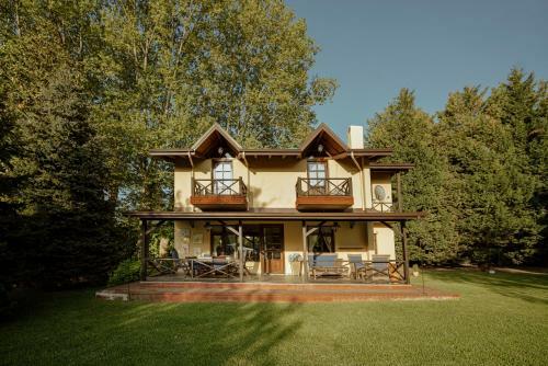 Villa Sjemenka Houses