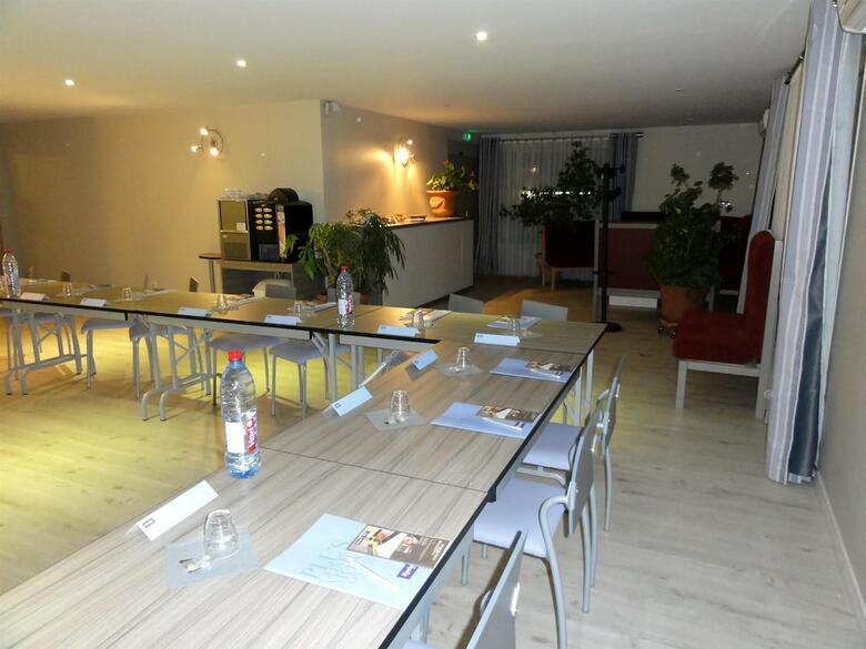 Hotel Kyriad Toulouse Sud - Roques