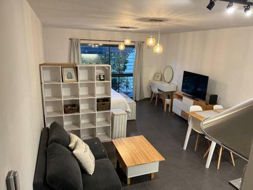 Apartamento C�lido Departamento Equipado