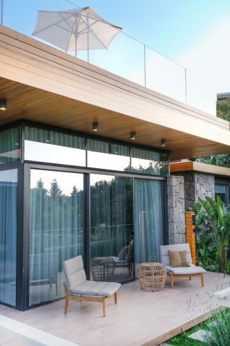 Birdcage 33 Boutique Hotel & Restaurant