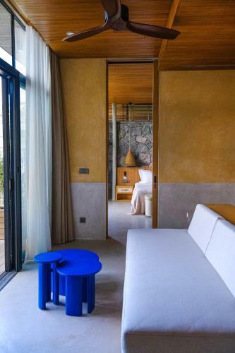 Birdcage 33 Boutique Hotel & Restaurant