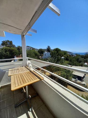 Apartamento Den?z Manzara Li Gen?? Terasli 2+1 �ati Kat Da?re