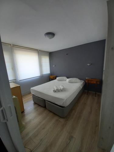 Apartamento Den?z Manzara Li Gen?? Terasli 2+1 �ati Kat Da?re