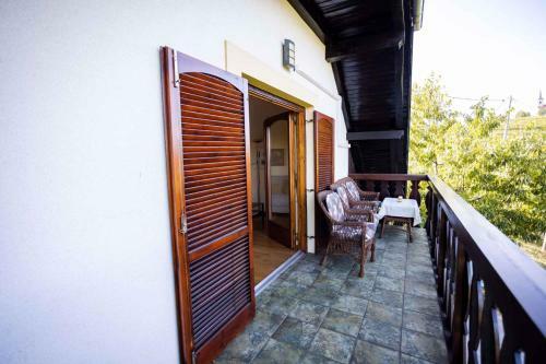 Holiday Home In Metlika Kranjska Krain 42902