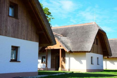 Pannonian Duplex Houses - Happy Rentals