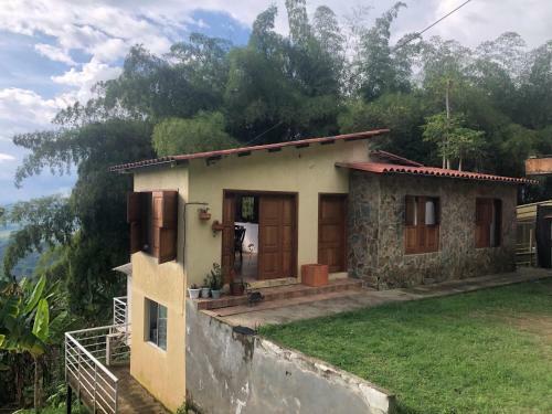 Agroturismo Casa Picaflores - Birds & Coffee