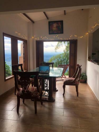 Agroturismo Casa Picaflores - Birds & Coffee
