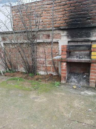 Casa Con Estacionamiento Y Quincho