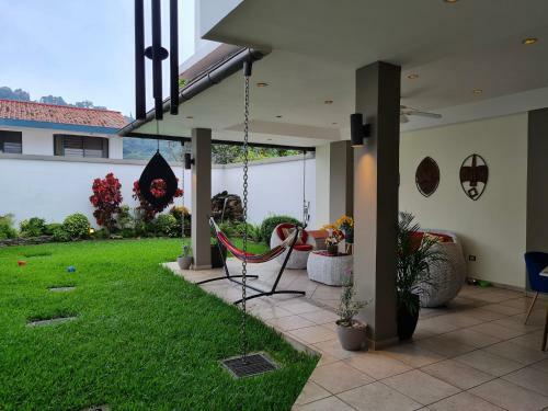 Luxury House In Santa Elena