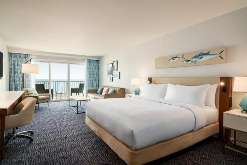 Hotel Quality Inn & Suites Beachfront