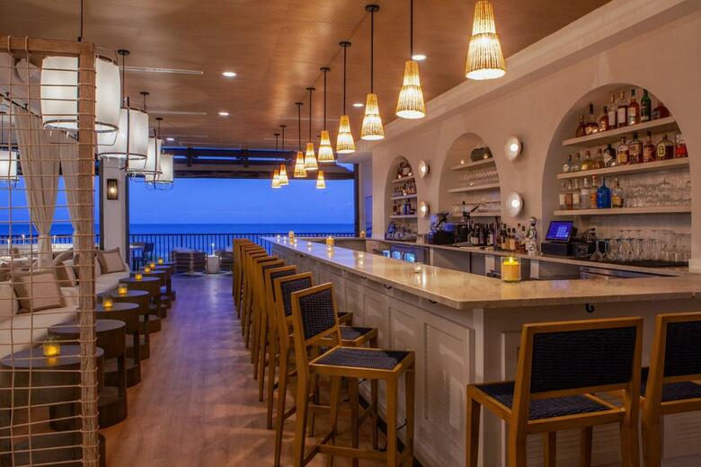 Hotel Ashore Resort & Beach Club