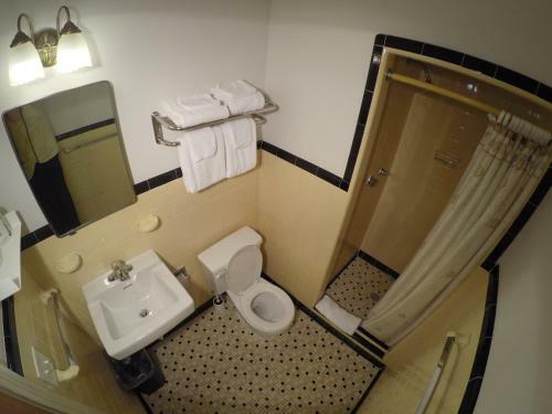 Posada King Charles Hotel