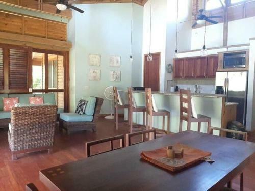 Palmetto Bay B18 Home