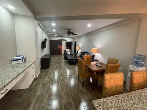 Hotel Brisas Del Mar Beach + Dive Resort