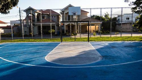 Apartamento Modern Condo, Great Location!