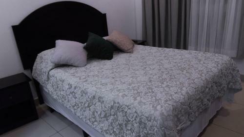 Apartamento Modern Condo, Great Location!