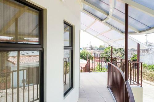 Bonito Apartamento Al Este De San Jos�.
