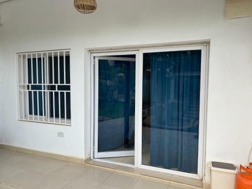 Hostal Queen Zee Garden Apartments
