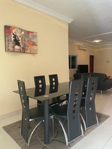 Spacious 2 Bedroom Guest House, East Legon