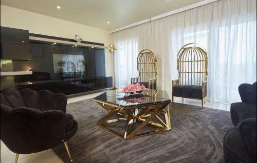 Apartamento 3 Bedroom Luxurious Penthouse