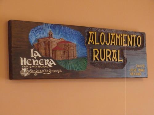 Hotel Rural La Henera