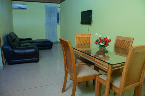 Apartamento Nezafi Specious Appart Nd�