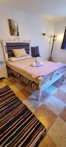 A Peaceful 1 Bedroom Apartment