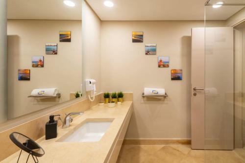 Apartamento Vibrant Waterfront 2 Bdr Mangroovy Free Pool & Beach Access