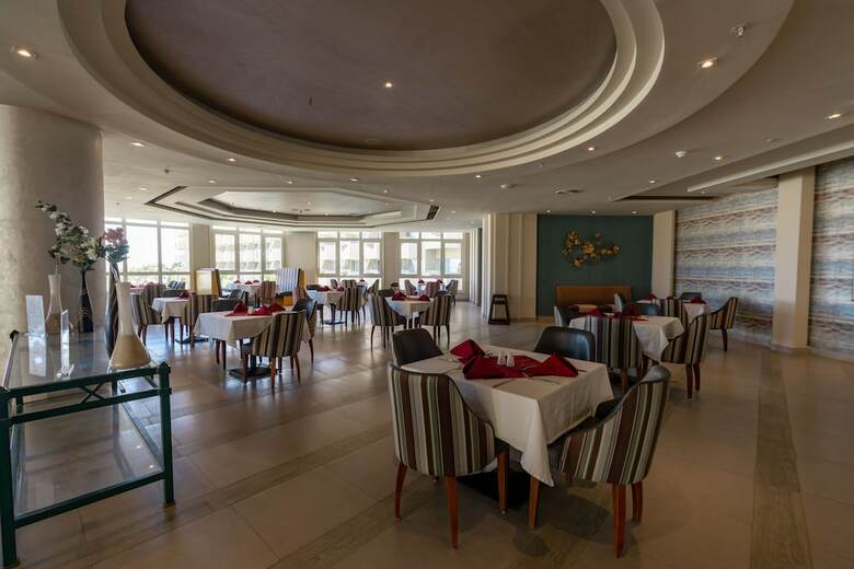 Hotel Aqua Mondo Abu Soma Resort