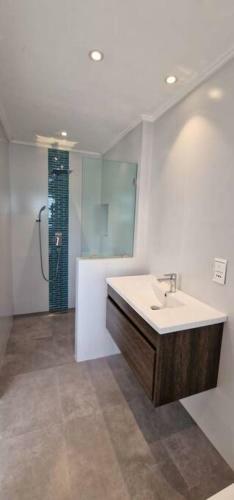 Paradise Heights Luxury Apartments & Villa