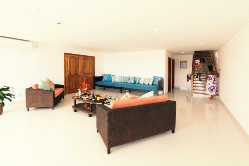 Villa Modern 4 Bedroom House With Private Pool & Views