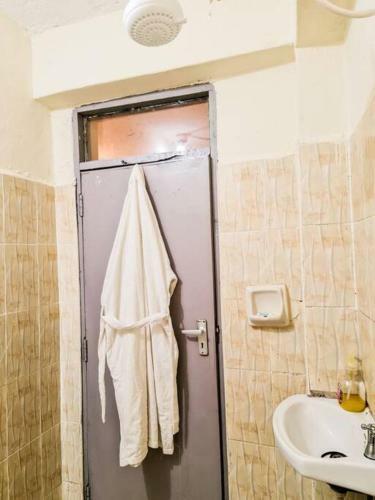 Cozy Spacious Studio Apartment Close To Town