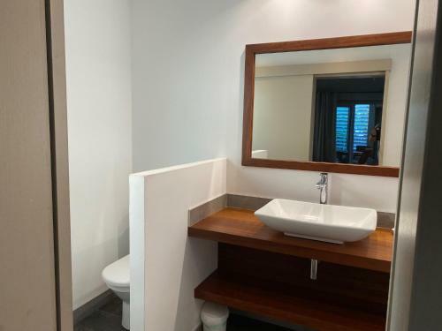 Bungalow "ipom�a" � 2 Pas De La Plage Et Lagon