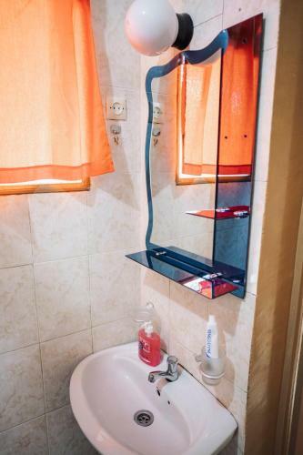 Lovely And Cozy 1 Bedroom Apartment