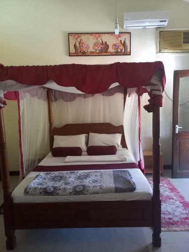 4 Bedrooms Green Breeze Villa