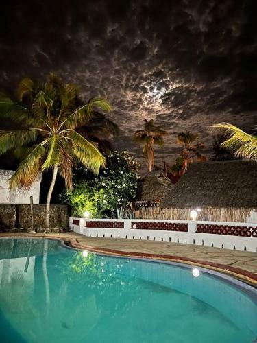 Home Away From Home; 5 Bedroom House With A Pool