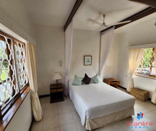 A Breath-taking 5-bedroom Holiday Home!