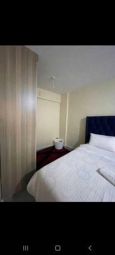 Spacious Studio Apartment, Free Parking On Premise