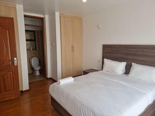 Bed & Breakfast Cytonn Apartments Ruaka