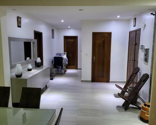 Apartamento Appart 3 Chambres Et Salon Meubl� Point E Dakar