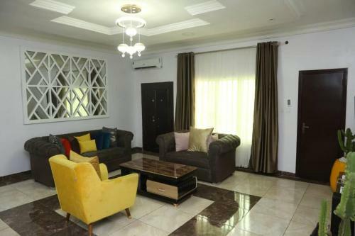 Apartamento 24hrs Power In Gated Community 3 Bedroom Apt