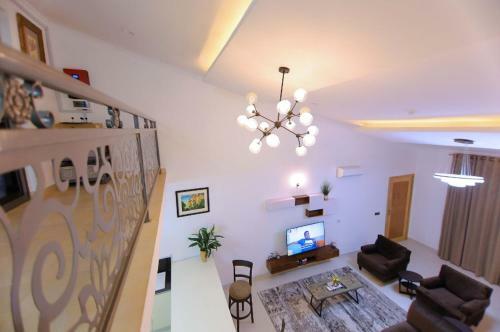 The Grandeur Apartment