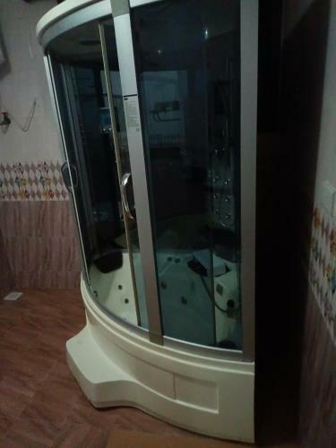 Jacuzzi City Home