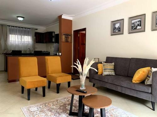 Cozy 2-bedroom Apartment Within City Limits.