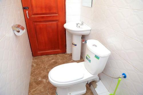 Apartamento Deluxe Two Bed Room Flat In Muyenga Area Kampala