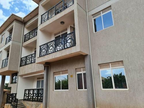 Unia Fancy Flats 3 Bed Room Apartment- Flat 2