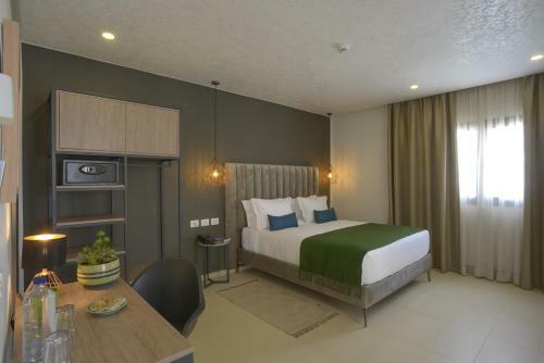 Apartamento Maia Hotel Suites